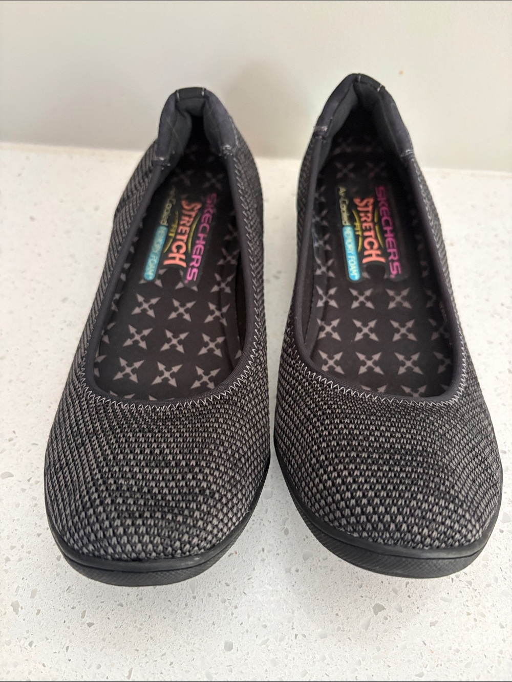 Skechers Stretch Fit Memory Foam Women’s Black and Gray Knit Slip-On Flat as 7.5